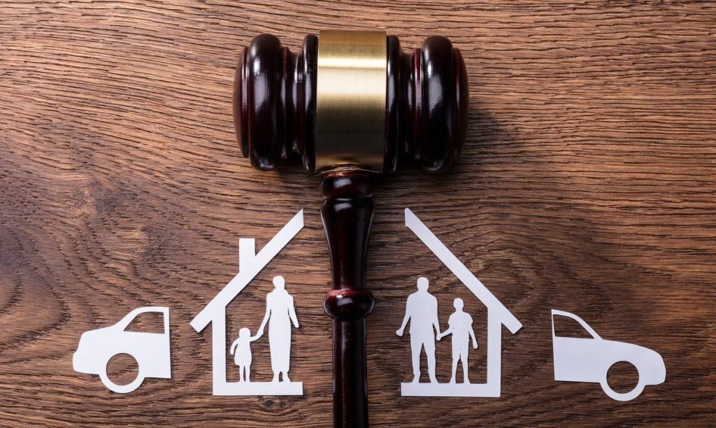 gavel dividing assets, house, family